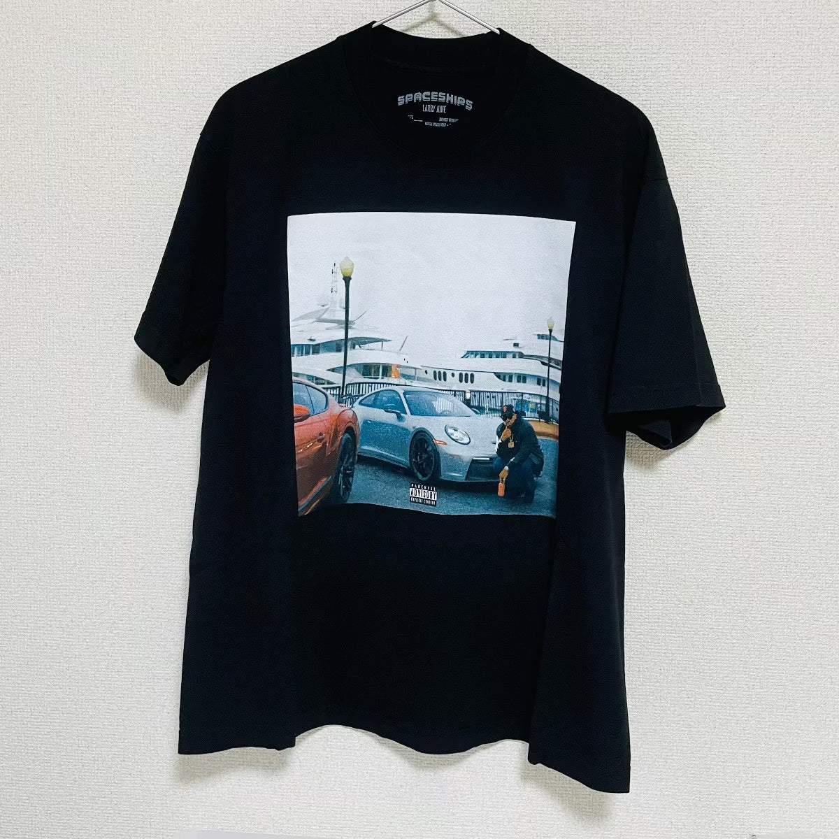 Larry_June_-_Spaceships_On_The_Blade_Official_T-Shirts