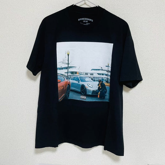 Larry_June_-_Spaceships_On_The_Blade_Official_T-Shirts